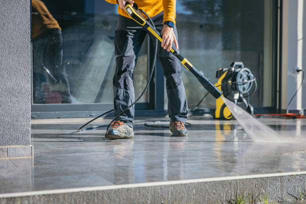 Best Playground Equipment Cleaning  in Dumfries, VA